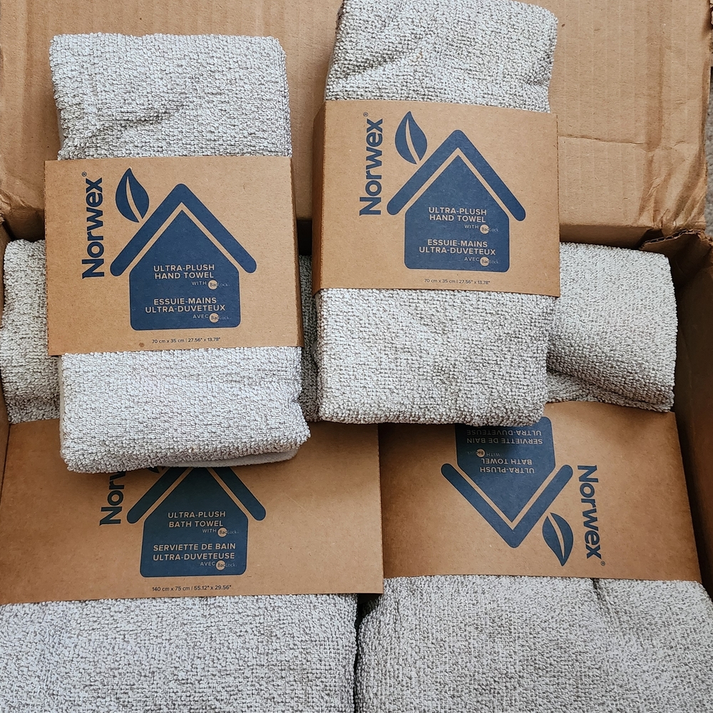 Norwex Ultra-Plush Hand And Bath Towels